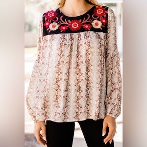 Savanna Jane Can’t Deny it Boho embroidered taupe brown snake blouse size small